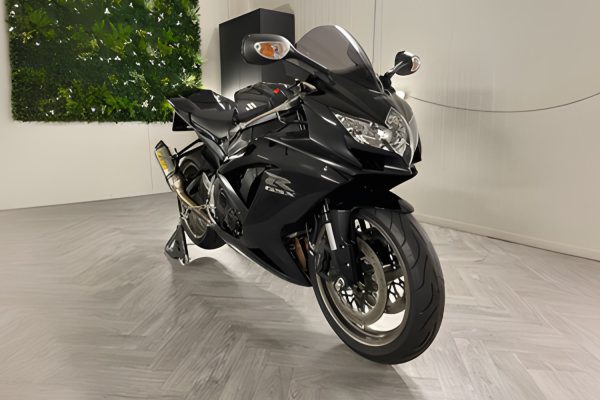 VanOijenExclusive_Inkoop_Motorvoertuigen_Motor